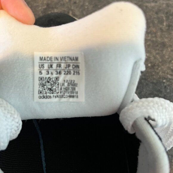 Adidas Campus OOs, Size 5, Core Black - Picture 6 of 6